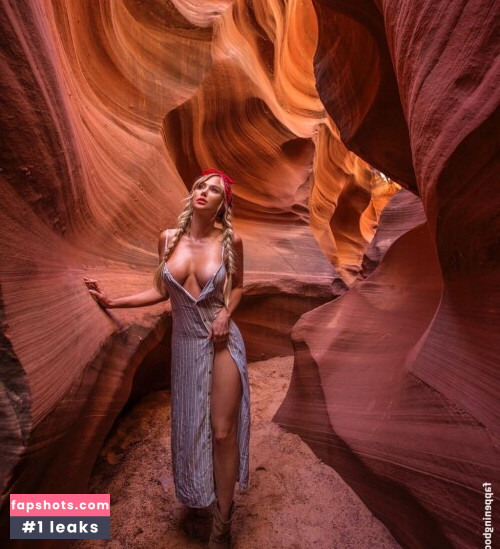 Sara Jean Underwood gallery photo #1878