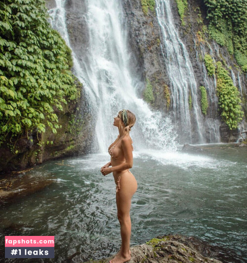 Sara Jean Underwood gallery photo #2670