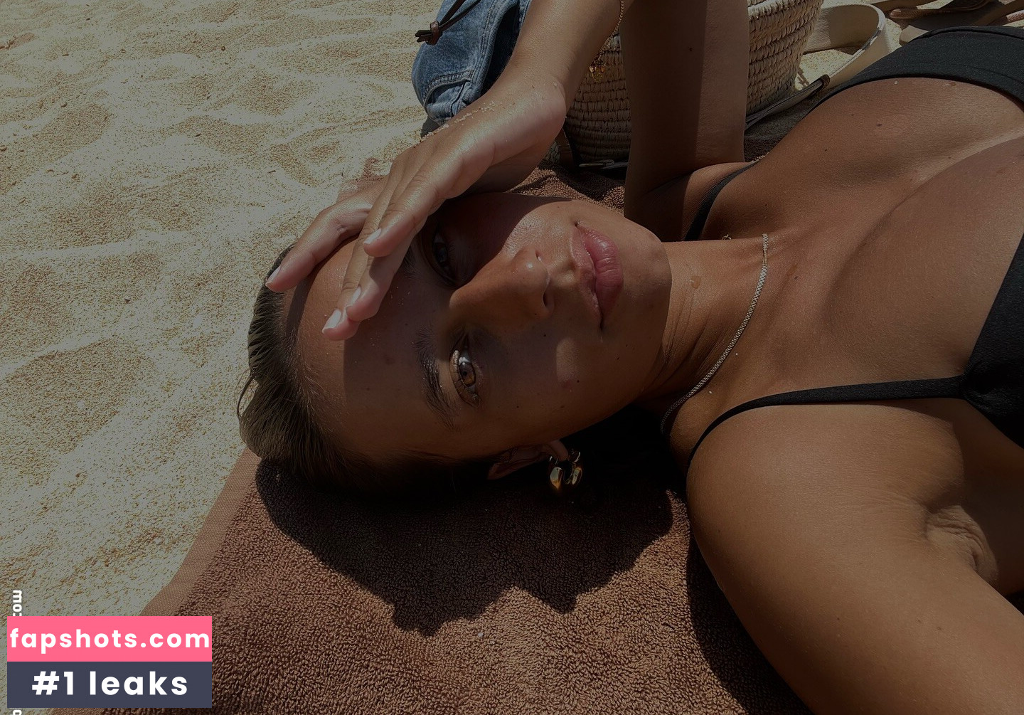 Sara Liso gallery photo #2