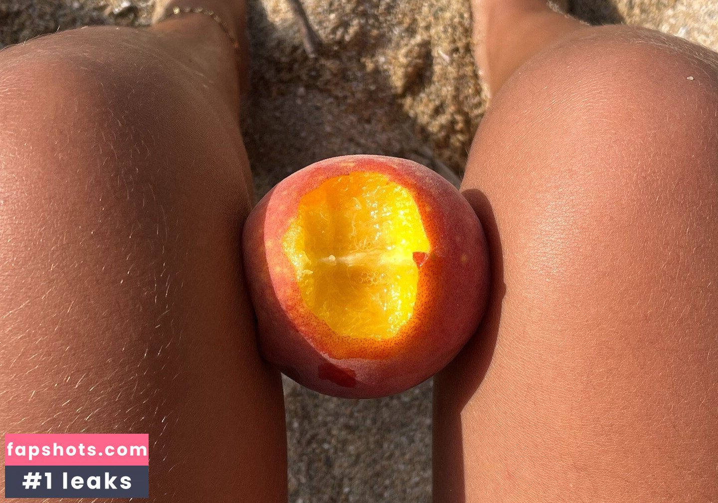 Sara Liso gallery photo #11