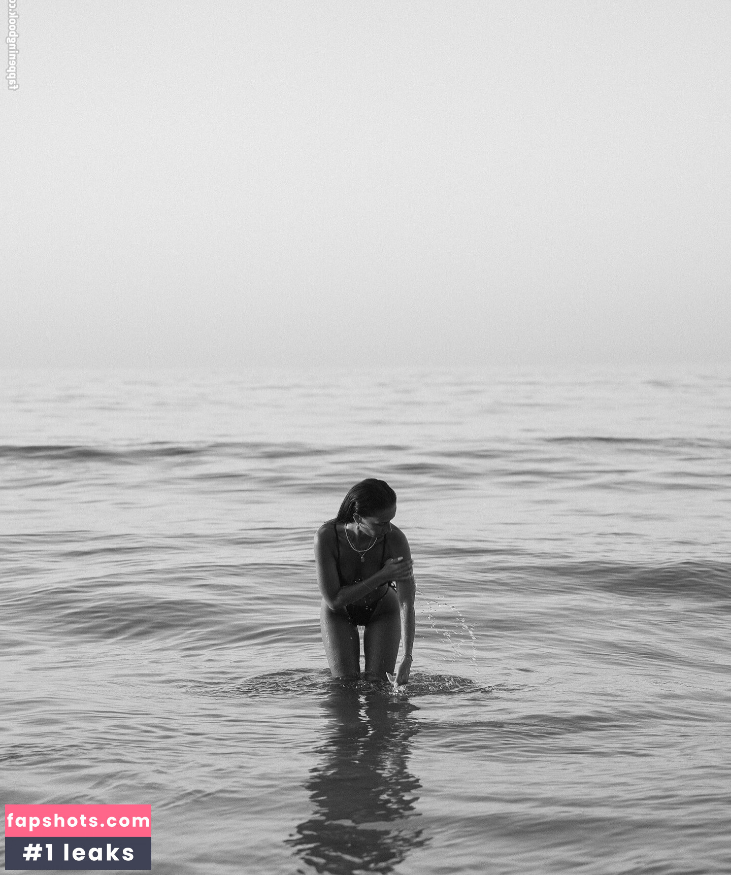 Sara Liso gallery photo #17