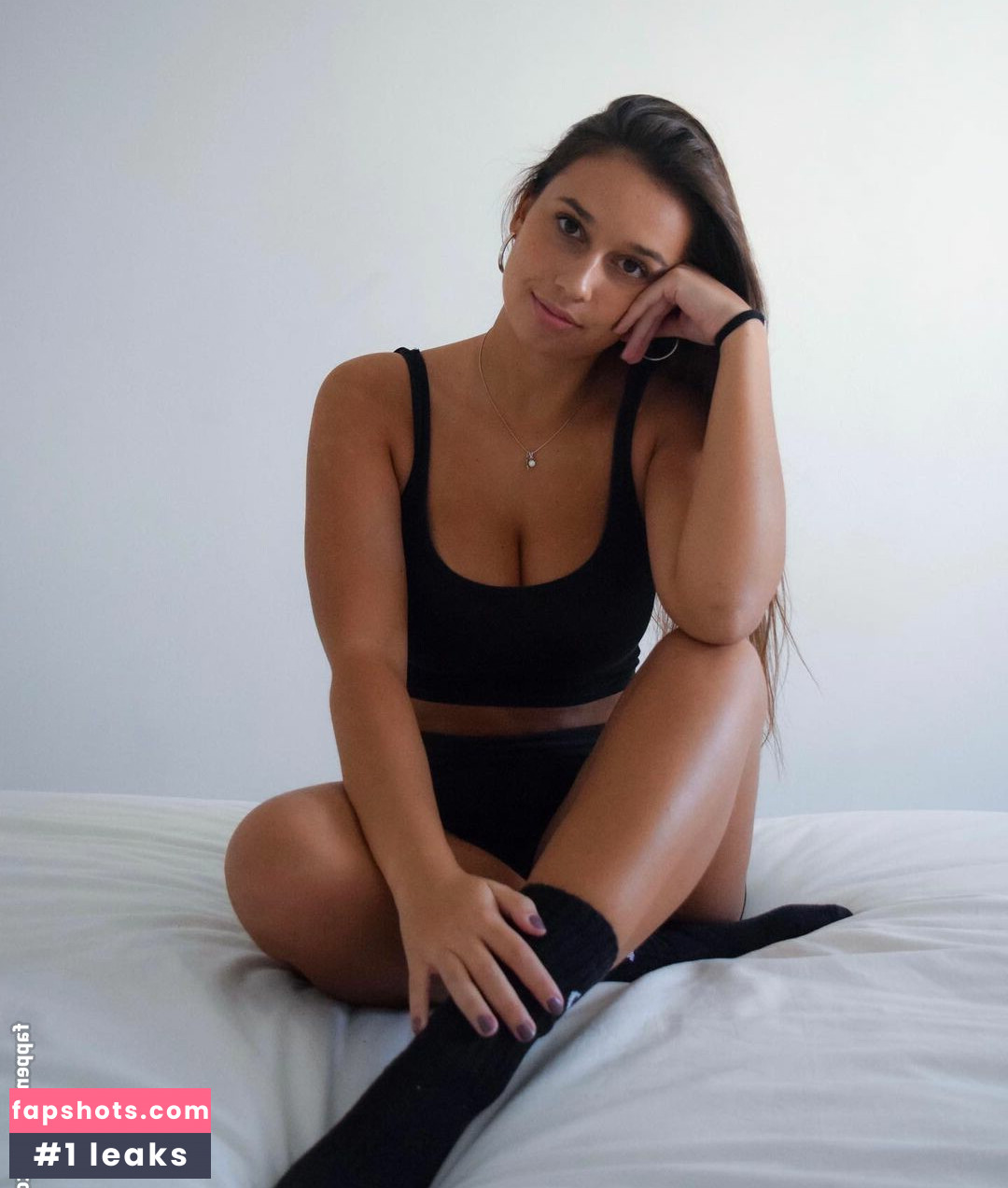 Sara Liso gallery photo #23