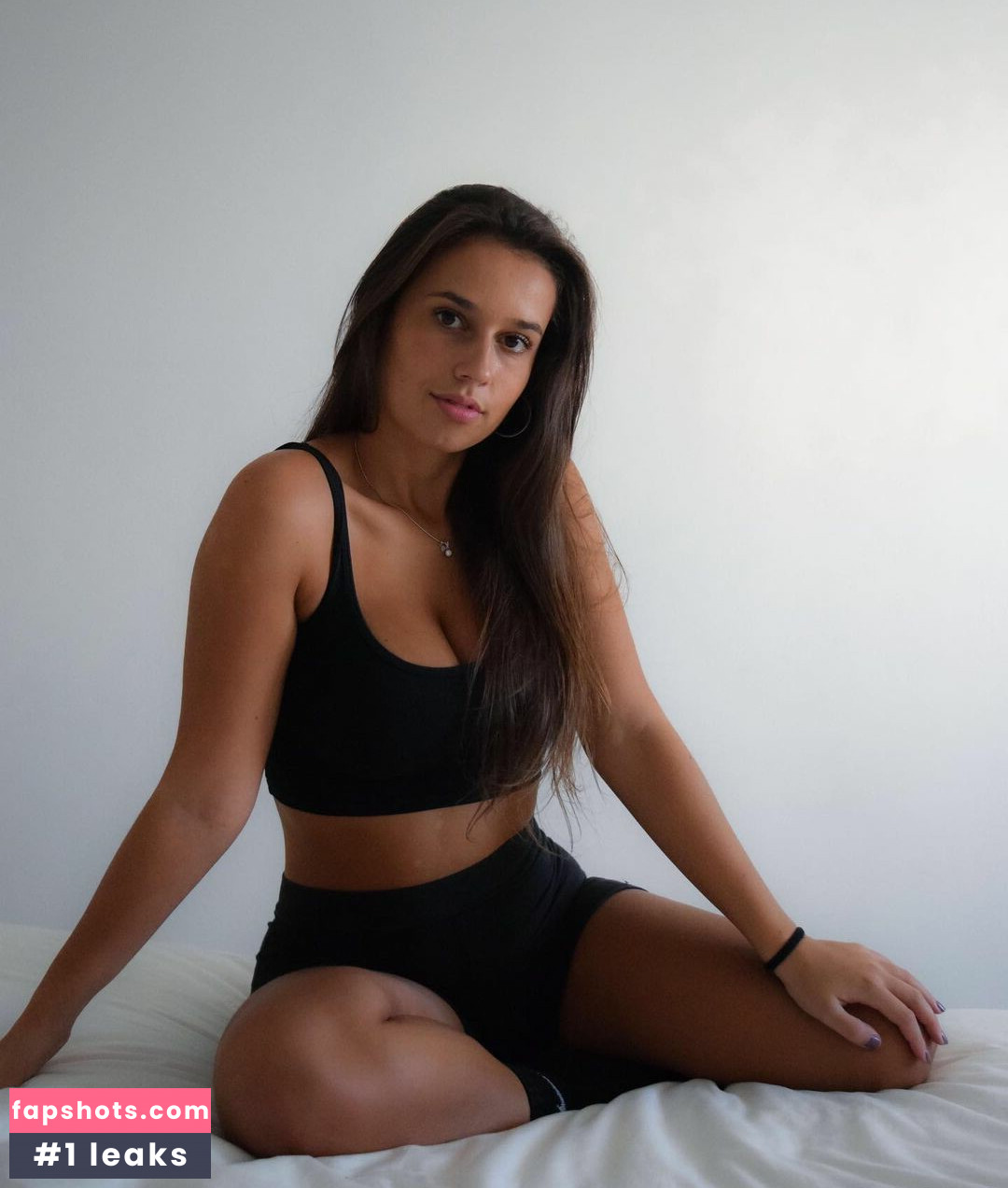 Sara Liso gallery photo #24