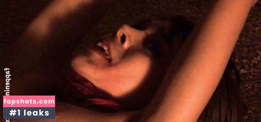 Sara May nude babe gallery