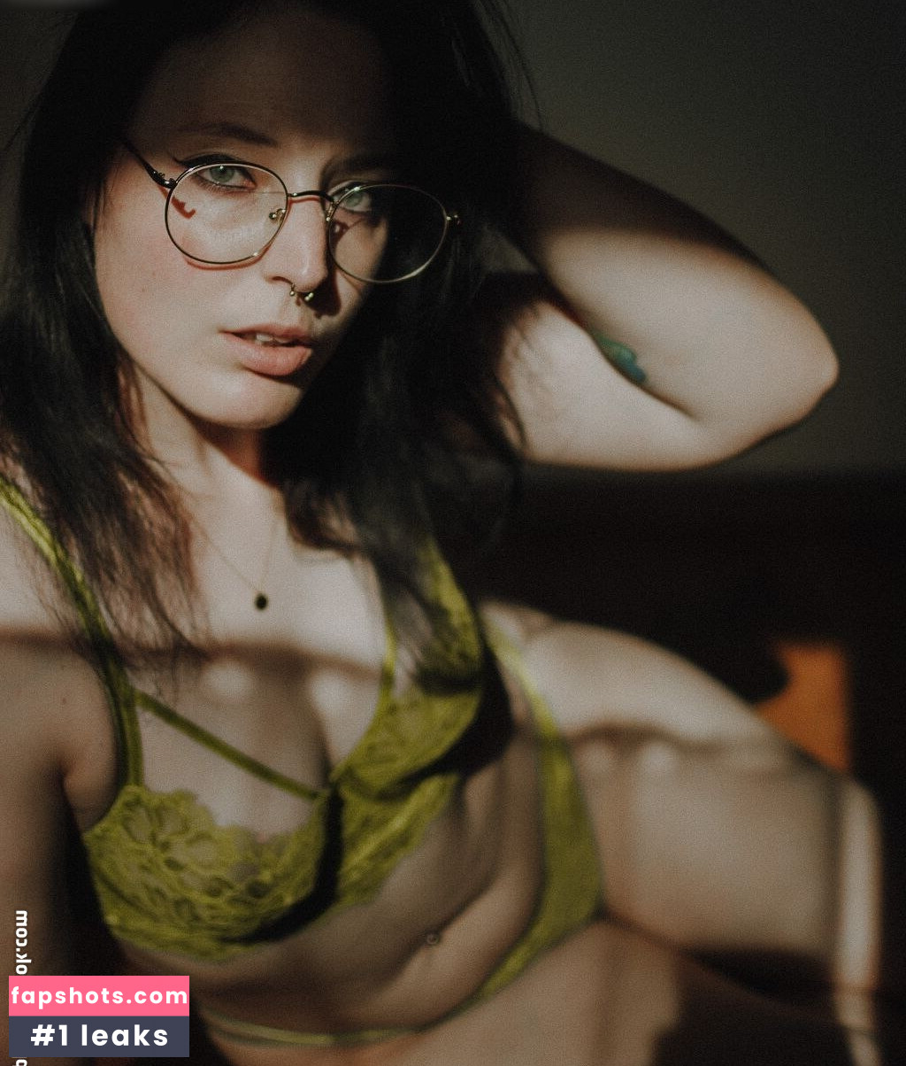 Sara Meier gallery photo #12