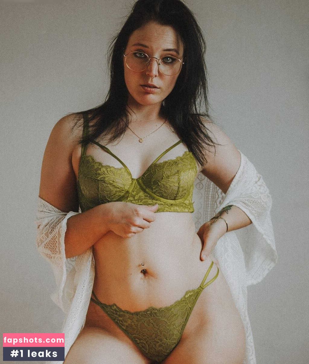 Sara Meier gallery photo #14