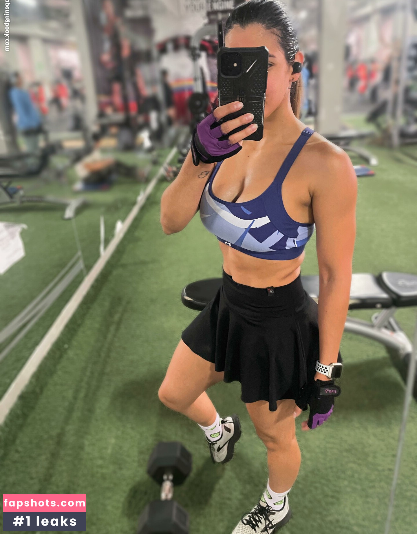 Sara Miller gallery photo #19