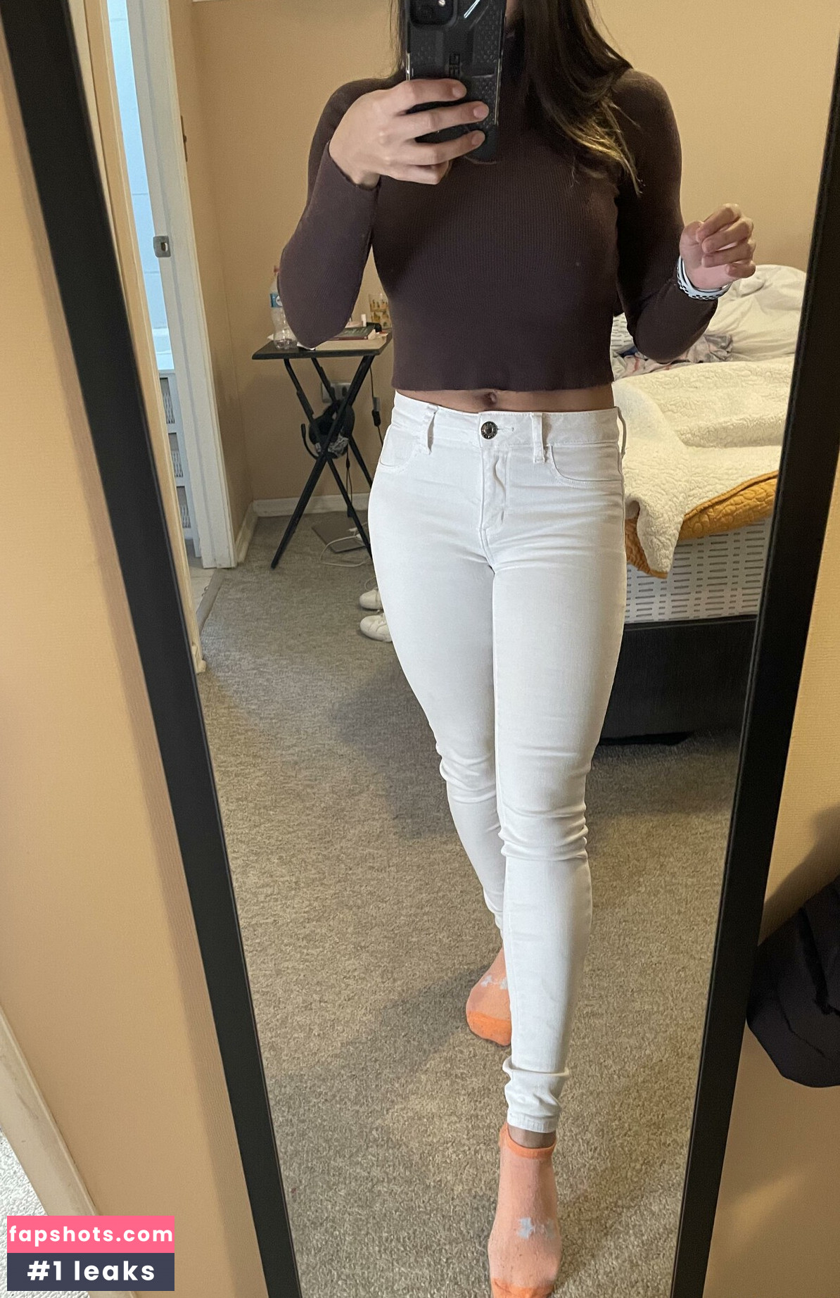 Sara Miller nude babe gallery