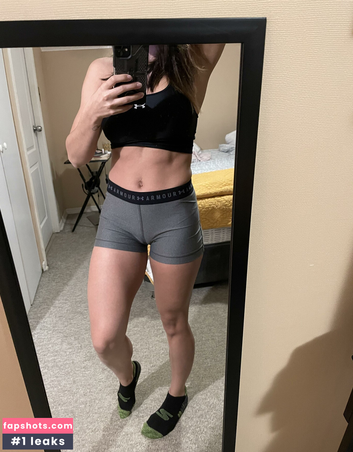 Sara Miller gallery photo #5