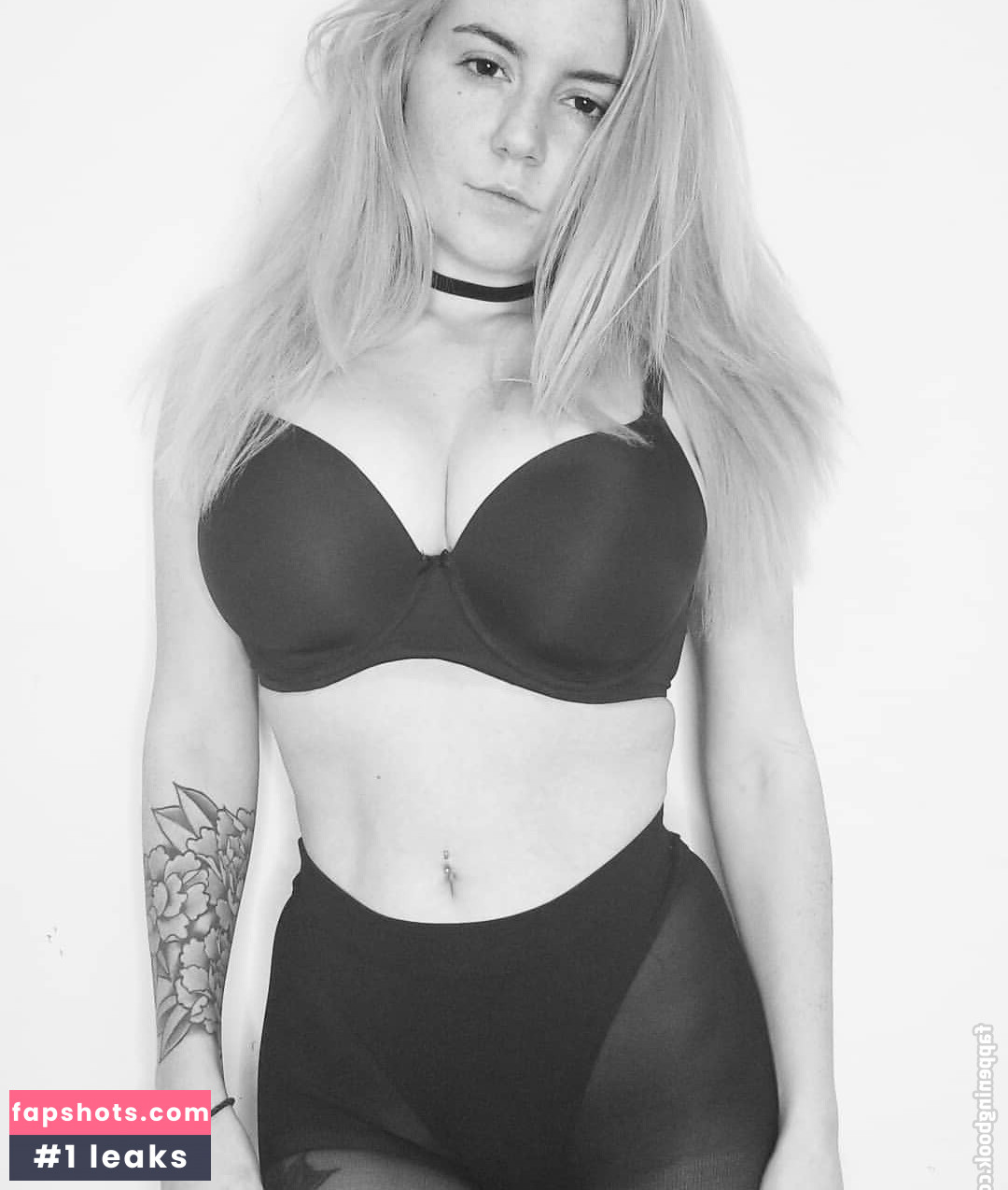 Sara Mills Nacktheit OnlyFans Fotos #13 - Fapshots