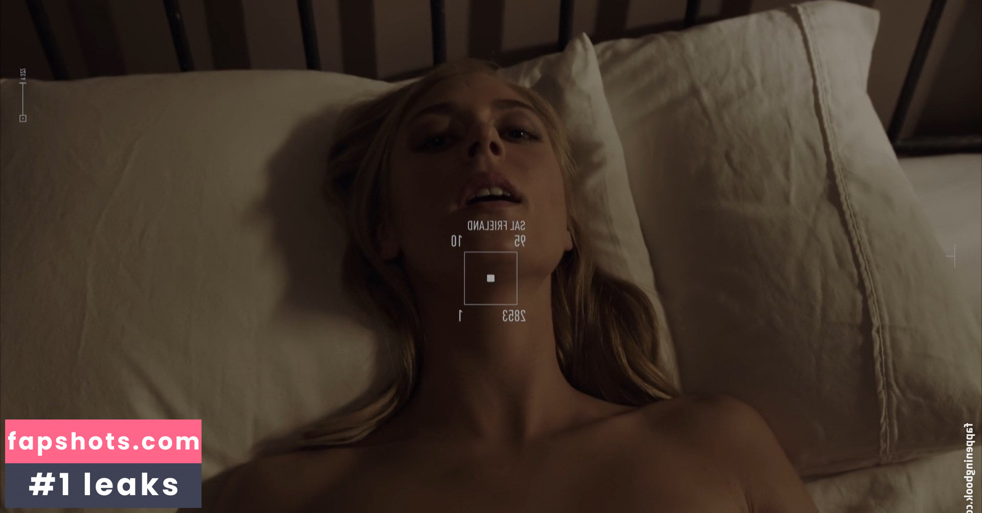 Sara Mitich gallery photo #2