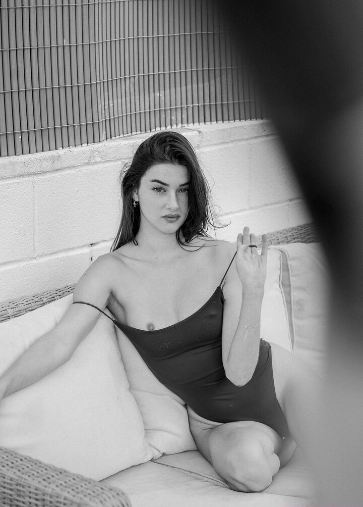 sara-moratilla gallery photo #172