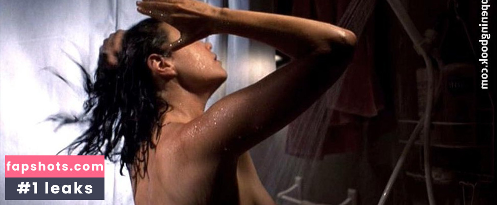 Sara Mornell gallery photo #5