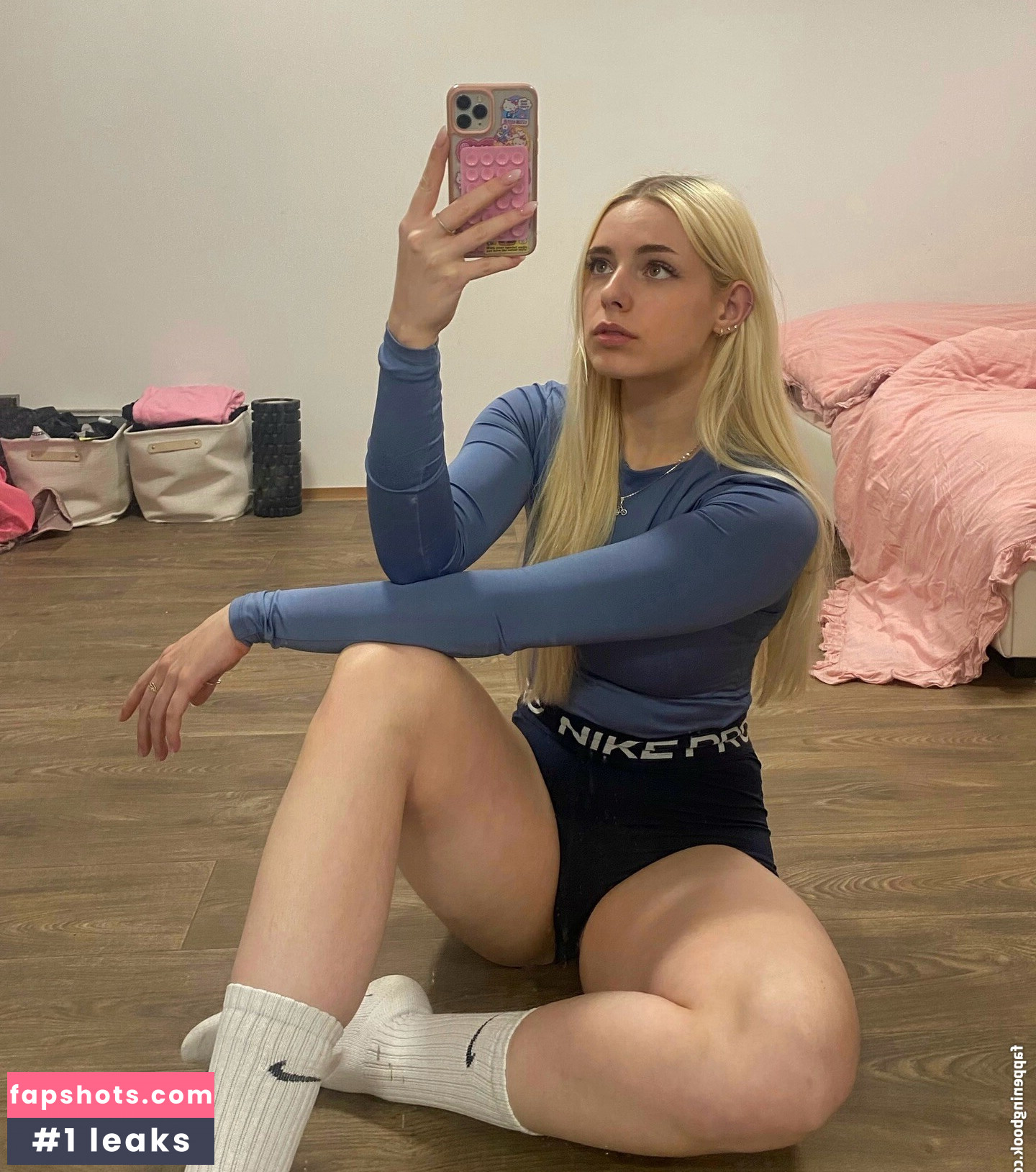 Sara Peterkova gallery photo #13