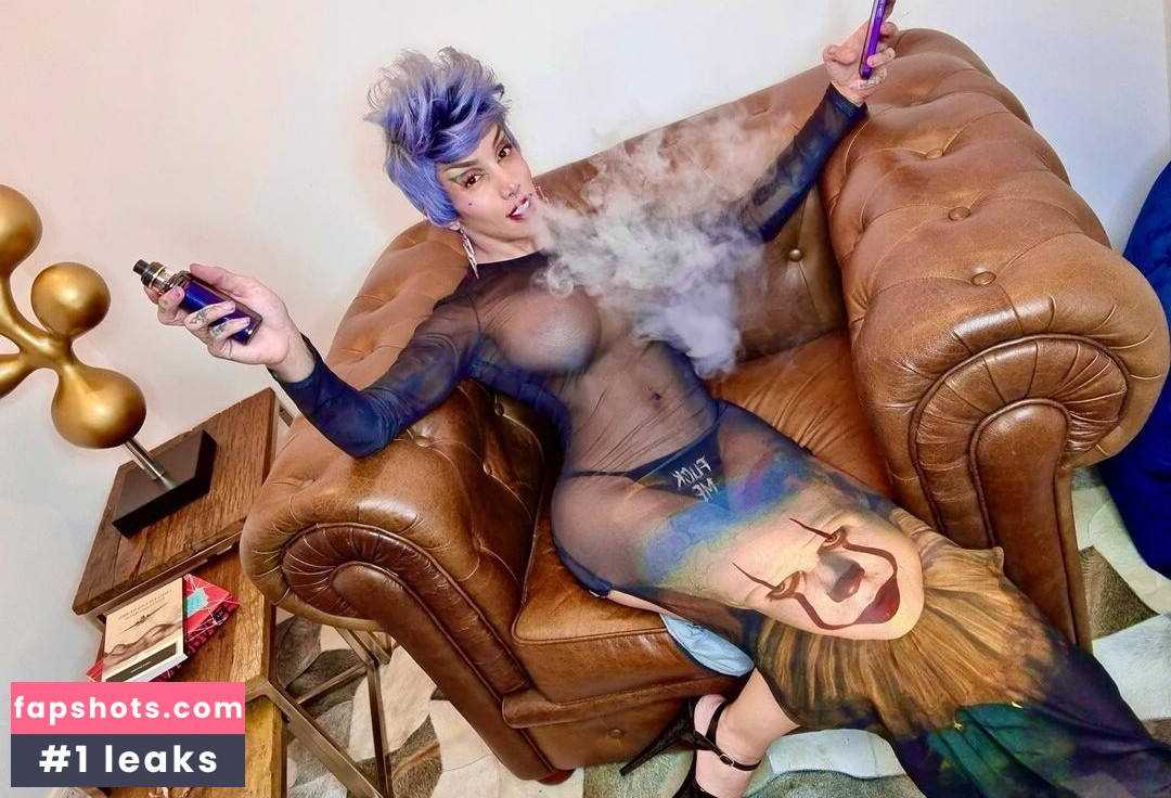 Sara Salazar gallery photo #20