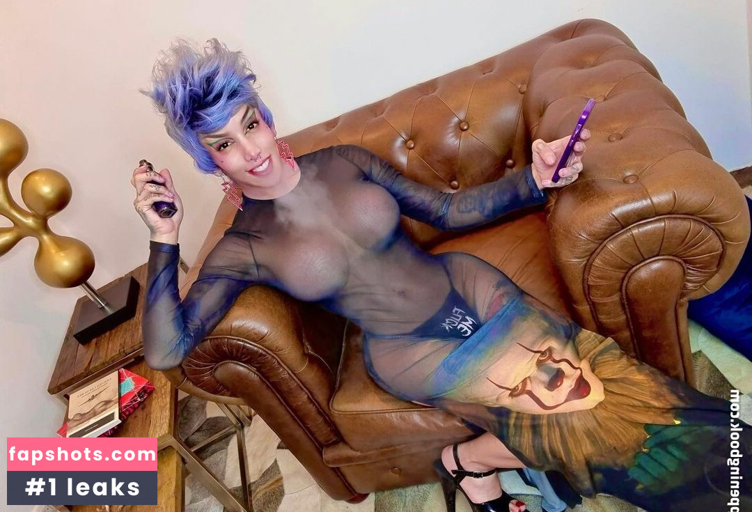 Sara Salazar gallery photo #22