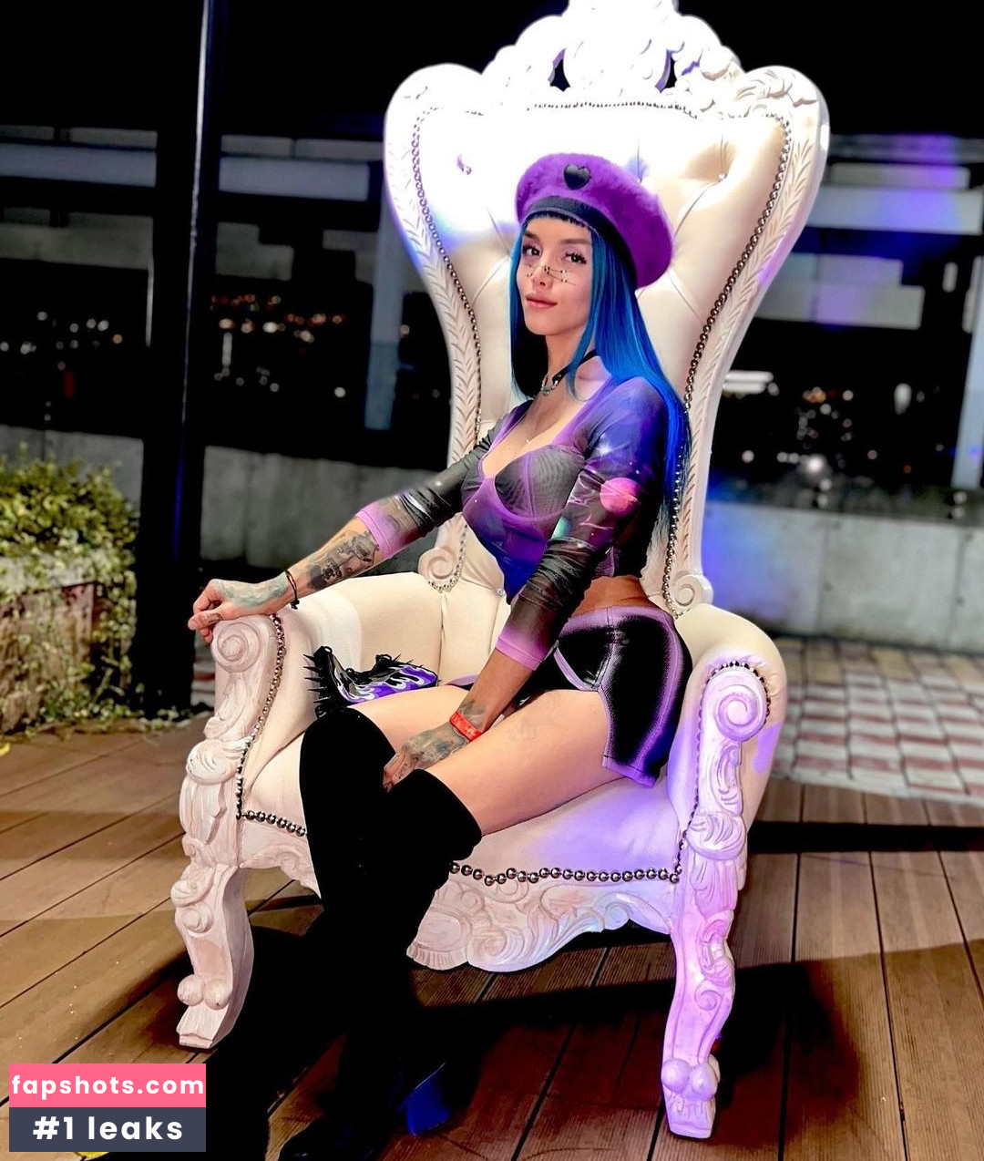 Sara Salazar gallery photo #52