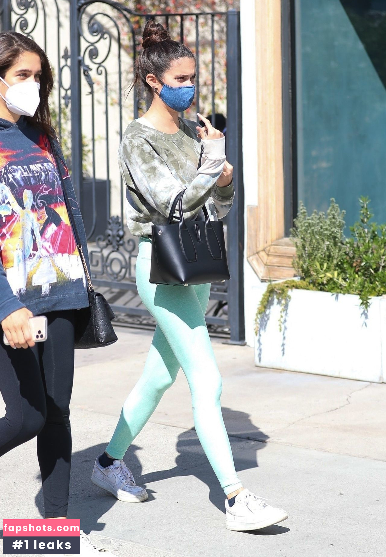 Sara Sampaio gallery photo #1077