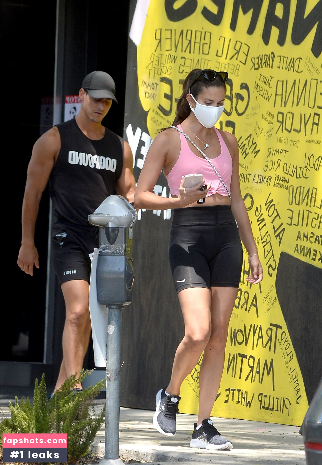 Sara Sampaio gallery photo #1103