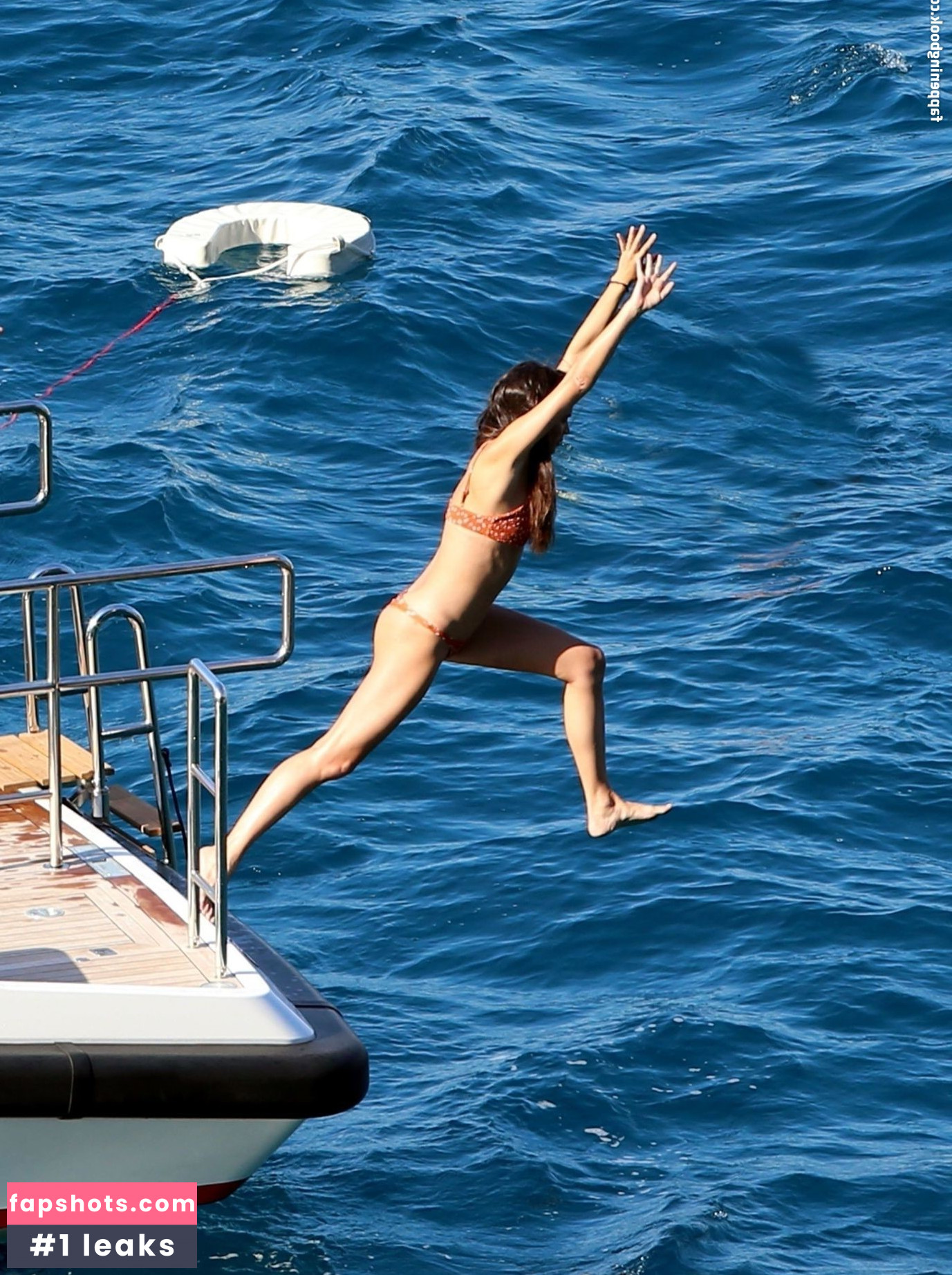 Sara Sampaio gallery photo #1397