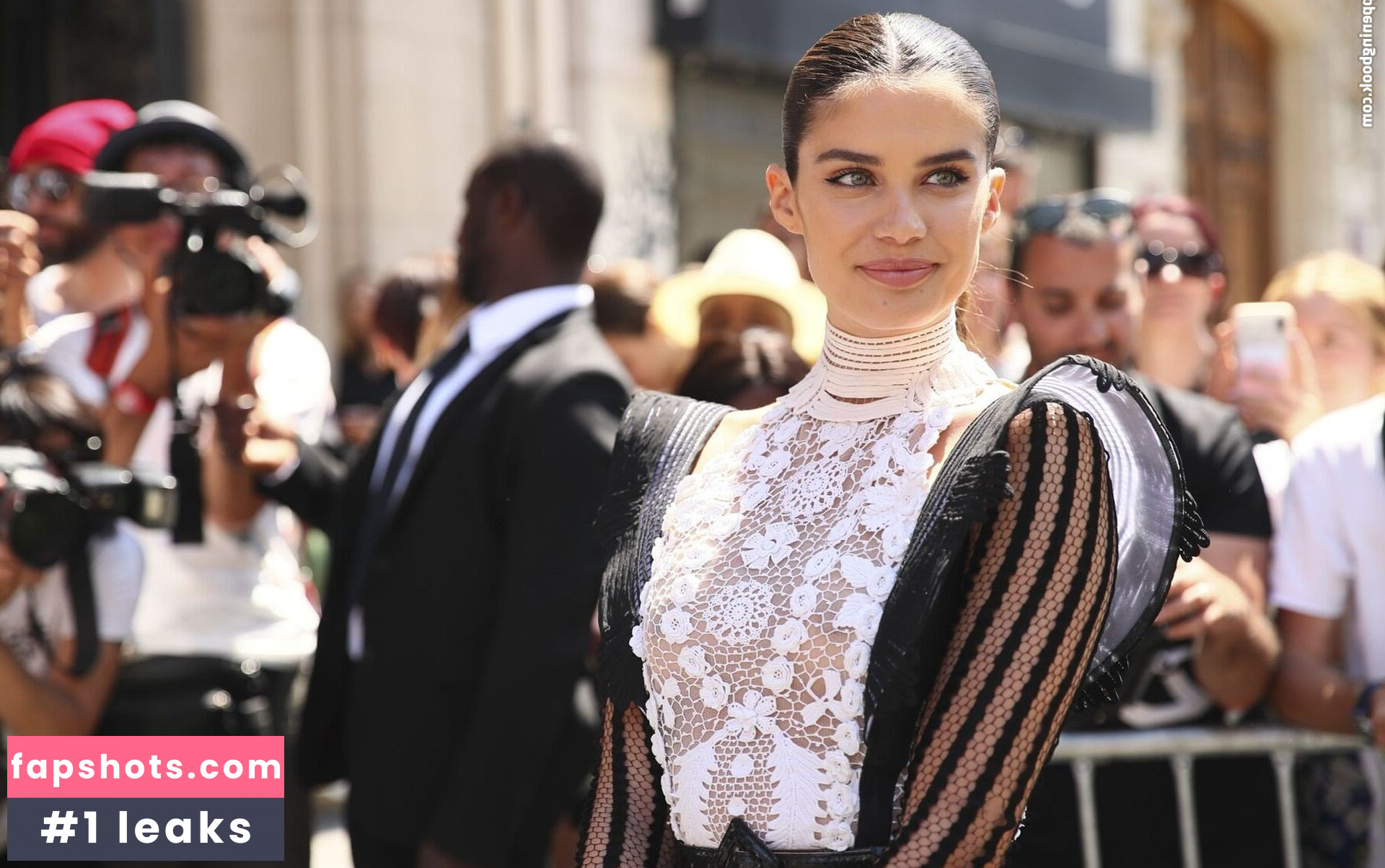 Sara Sampaio gallery photo #1438