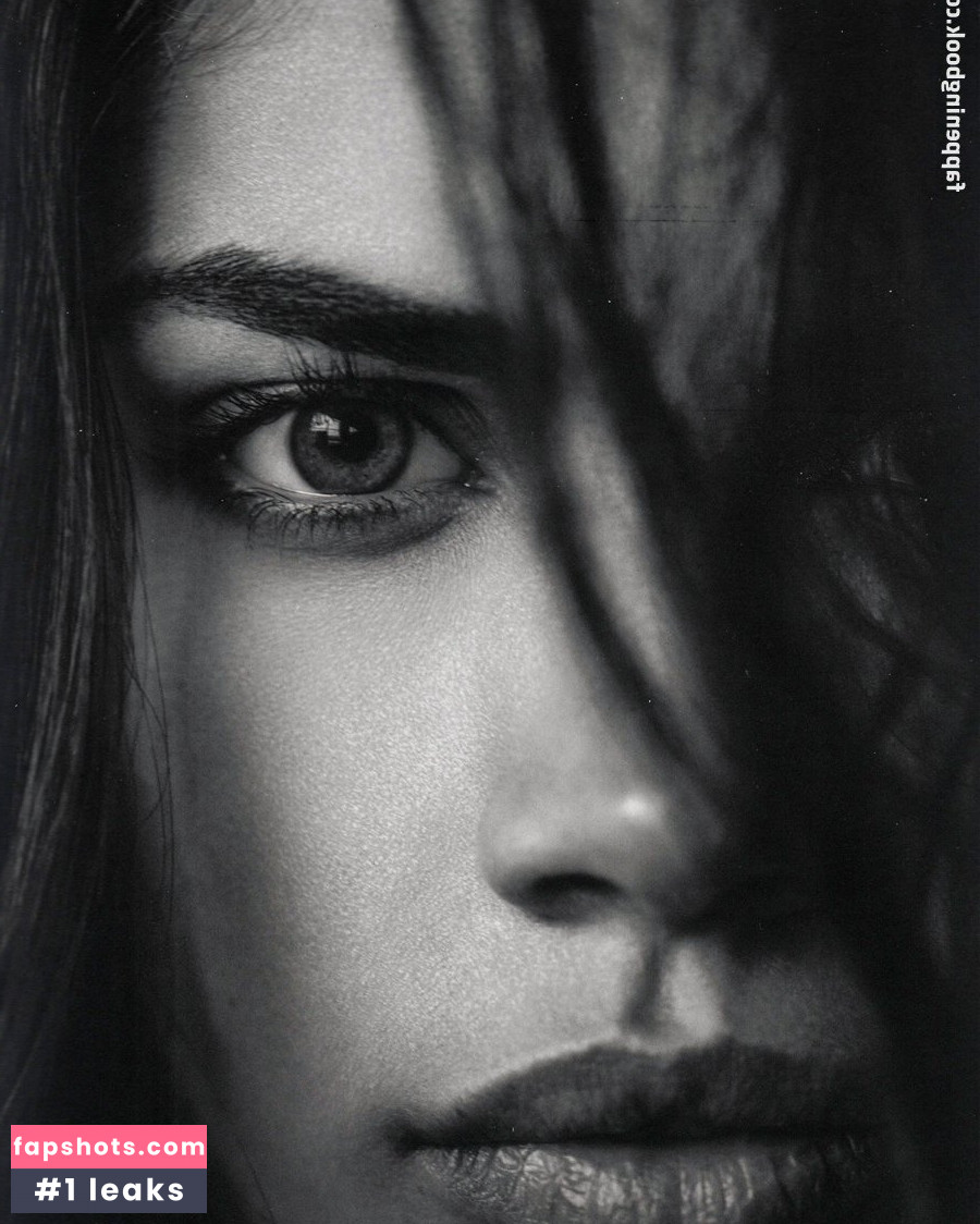 Sara Sampaio gallery photo #1527