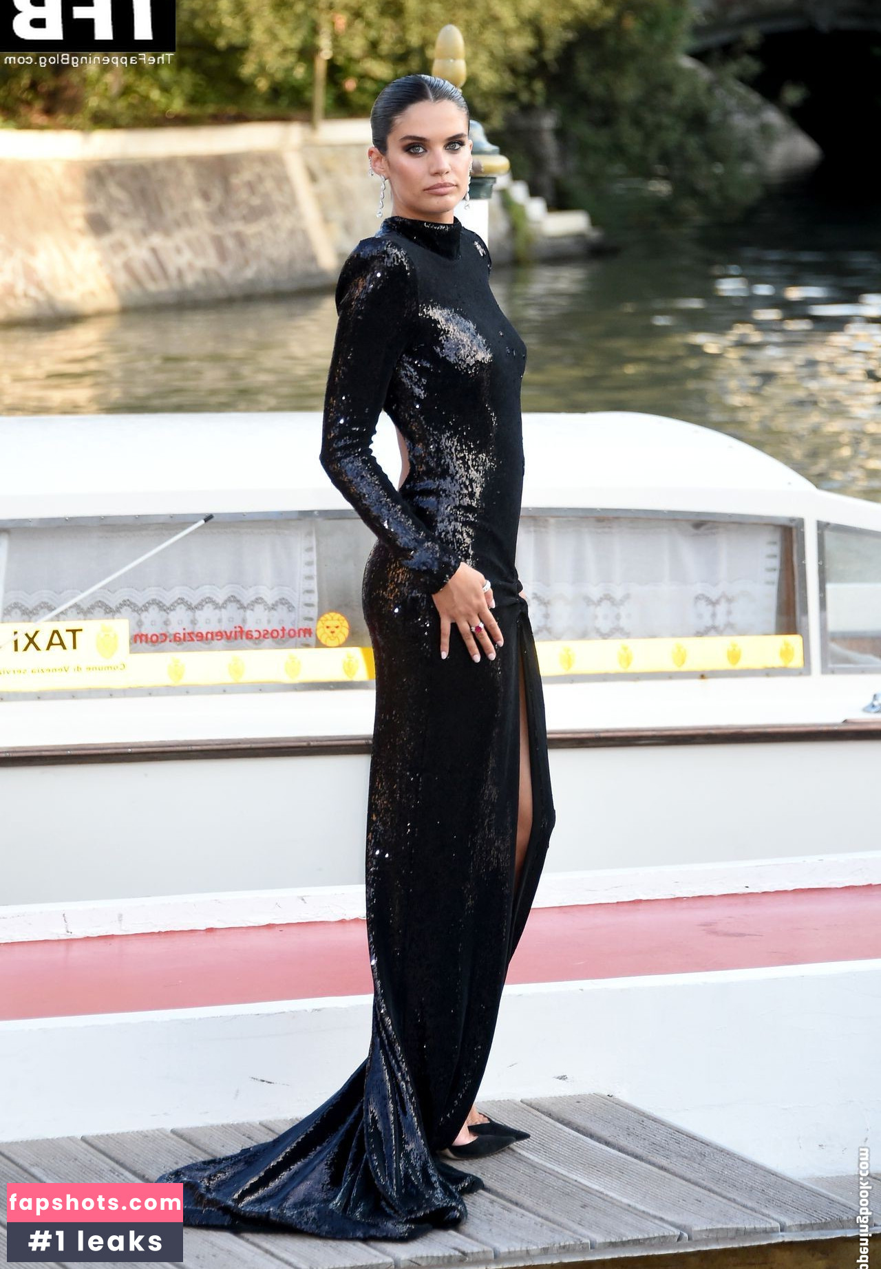 Sara Sampaio gallery photo #232