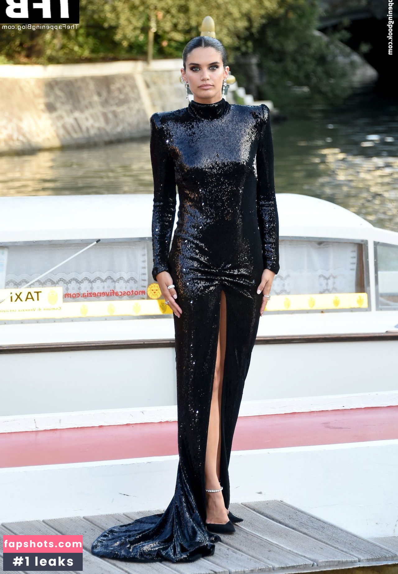 Sara Sampaio gallery photo #234