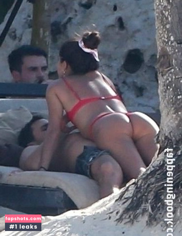 Sara Sampaio gallery photo #2772