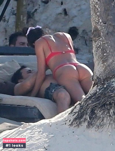 Sara Sampaio gallery photo #2780