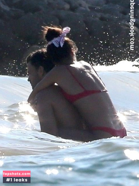 Sara Sampaio gallery photo #2783