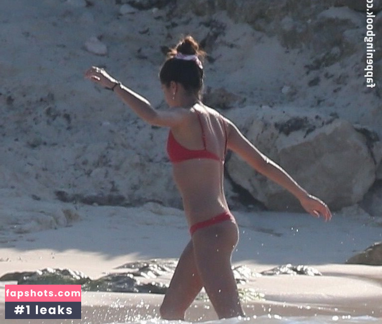 Sara Sampaio gallery photo #2788