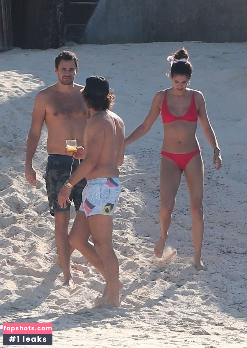 Sara Sampaio gallery photo #2801