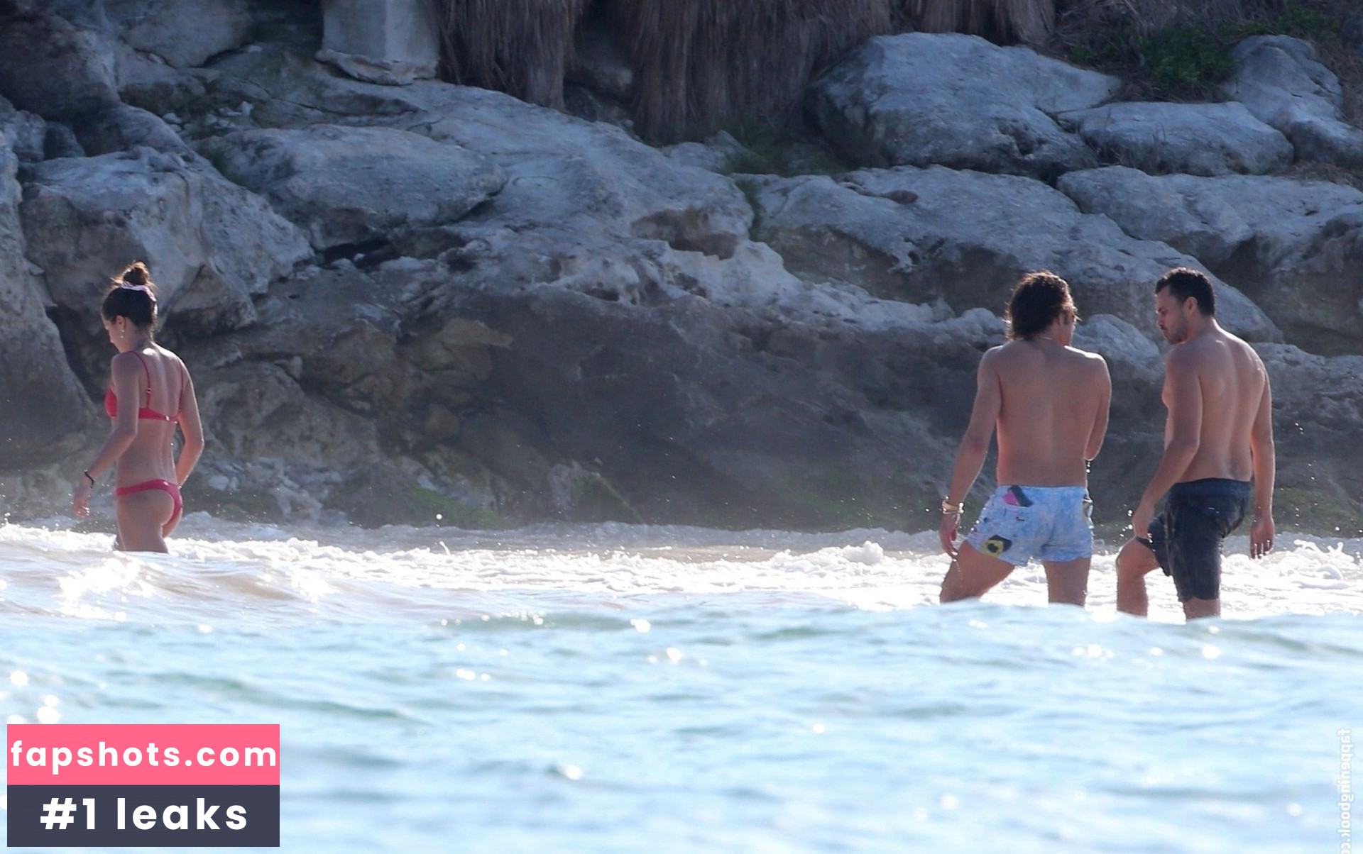 Sara Sampaio gallery photo #2810