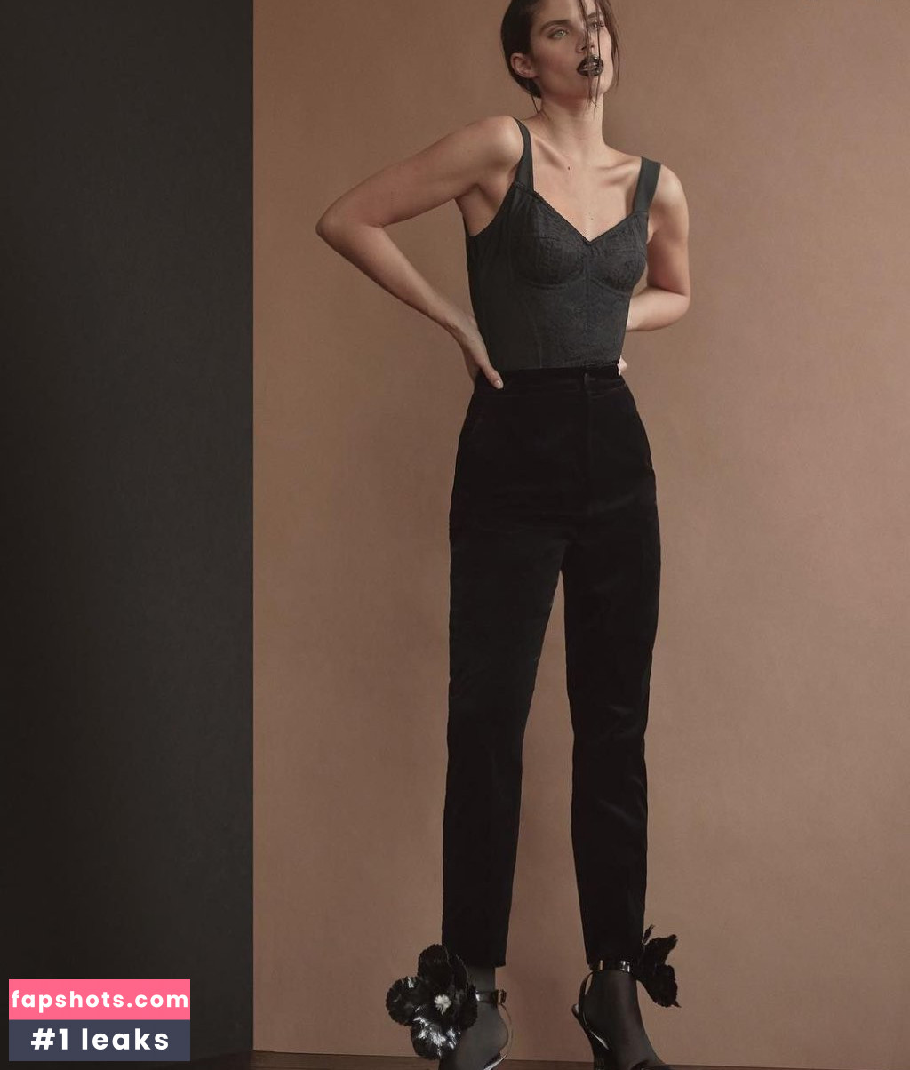 Sara Sampaio gallery photo #2834