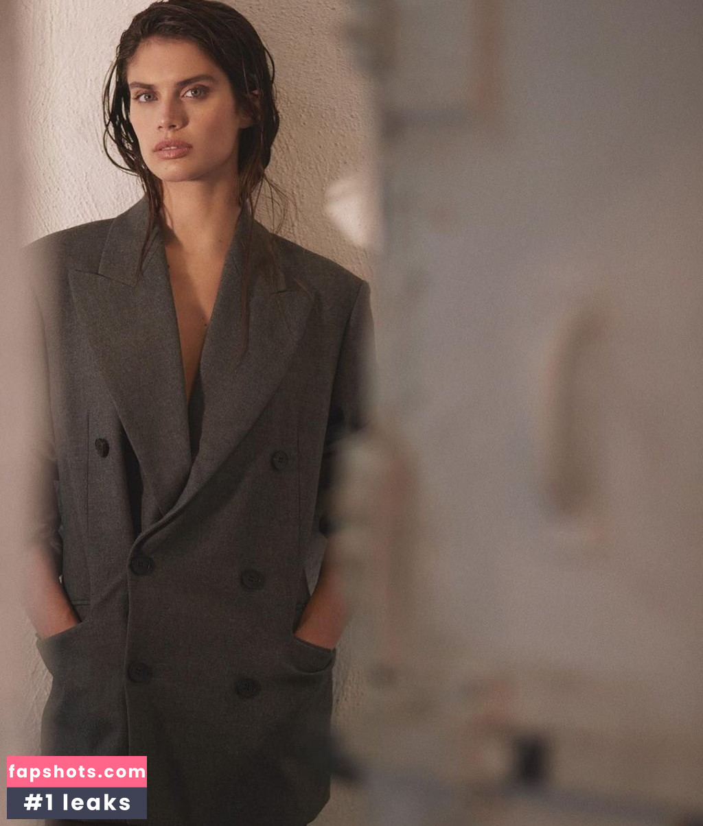 Sara Sampaio gallery photo #2838