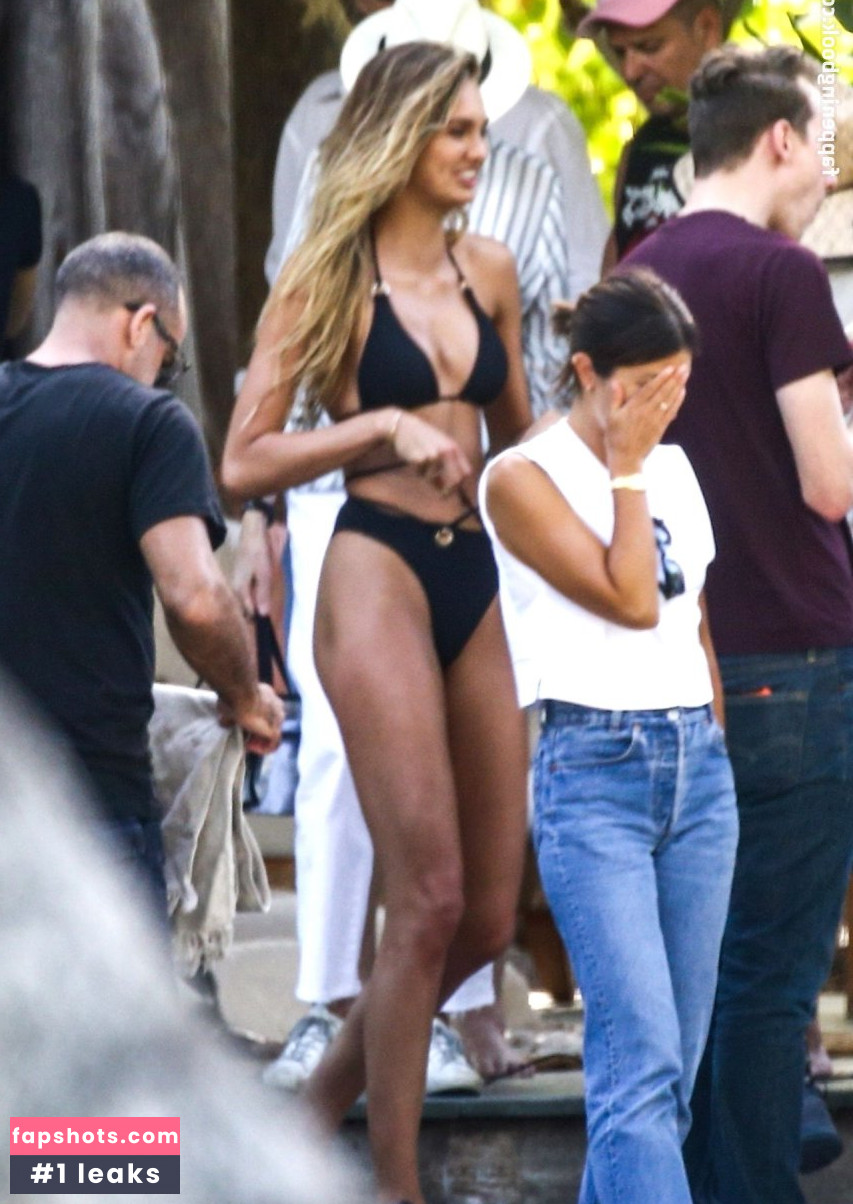 Sara Sampaio gallery photo #2875