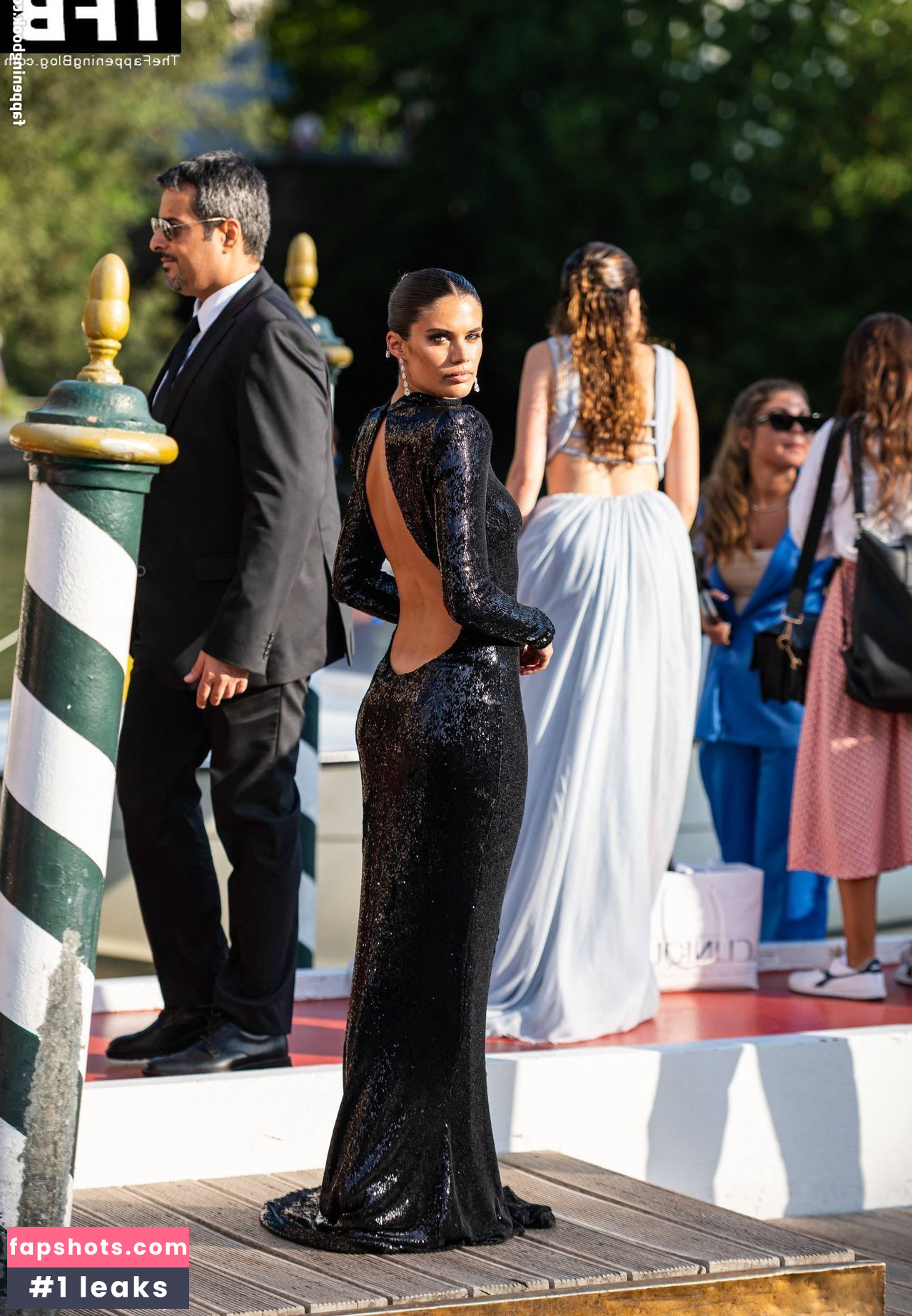 Sara Sampaio gallery photo #291