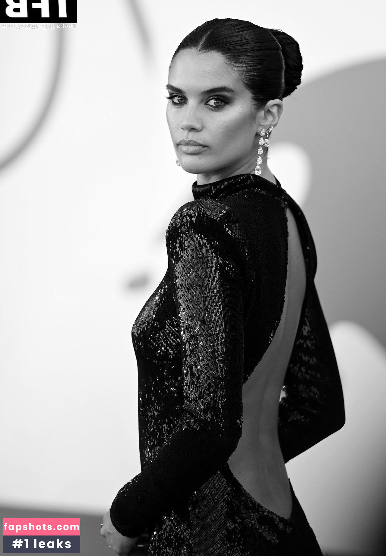 Sara Sampaio gallery photo #316