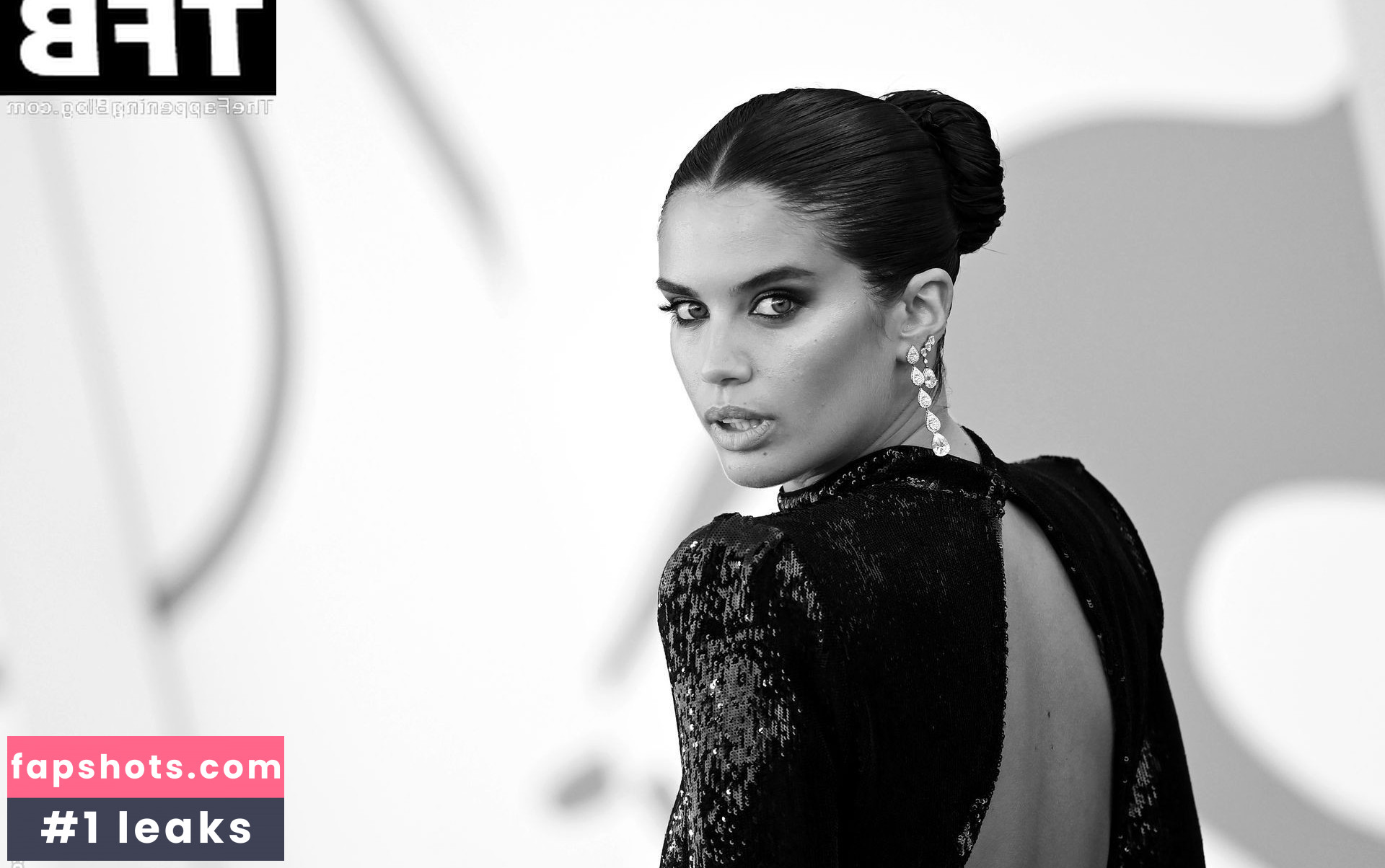 Sara Sampaio gallery photo #317