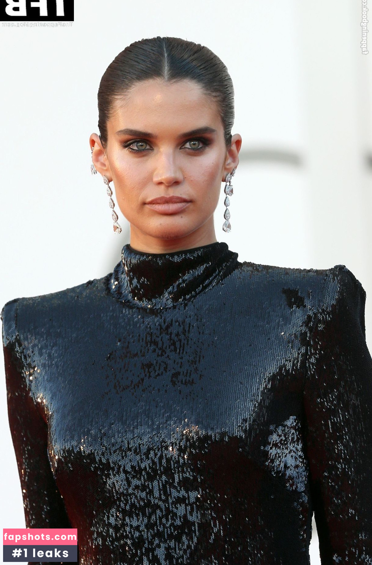 Sara Sampaio gallery photo #321