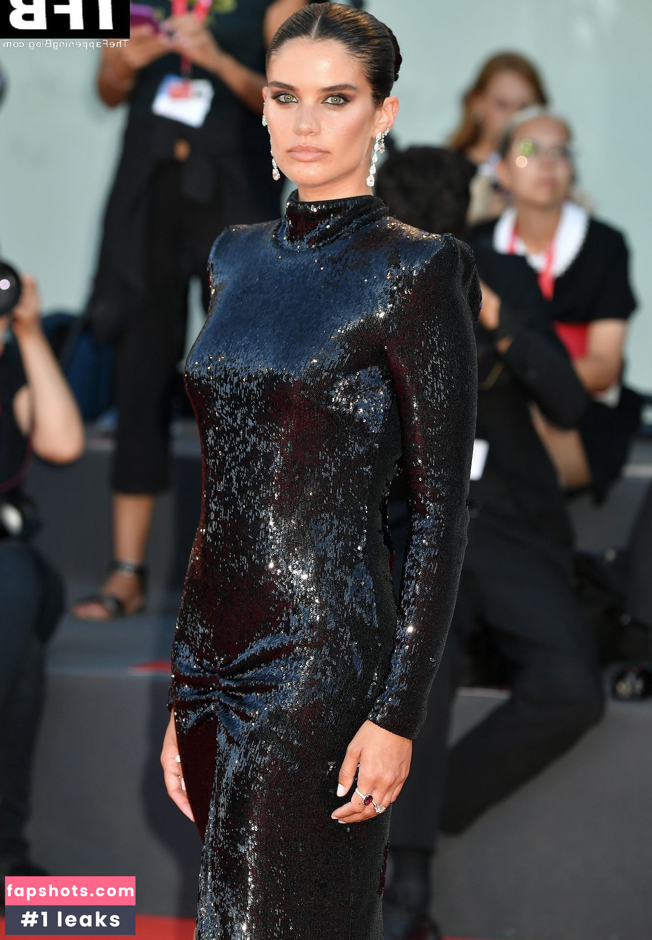 Sara Sampaio gallery photo #328