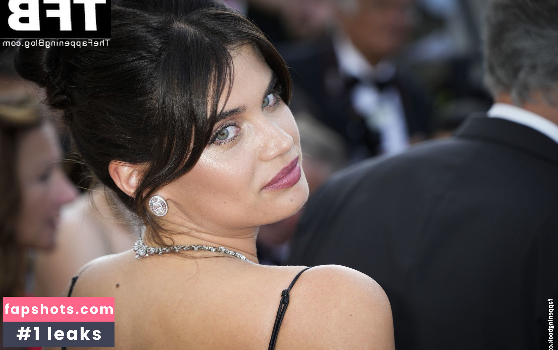 Sara Sampaio gallery photo #386