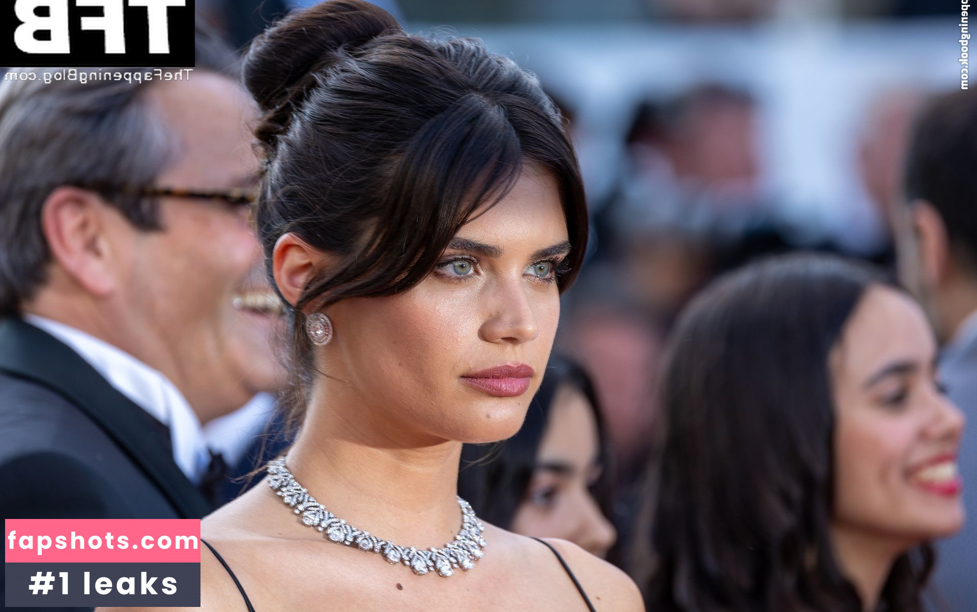 Sara Sampaio gallery photo #388