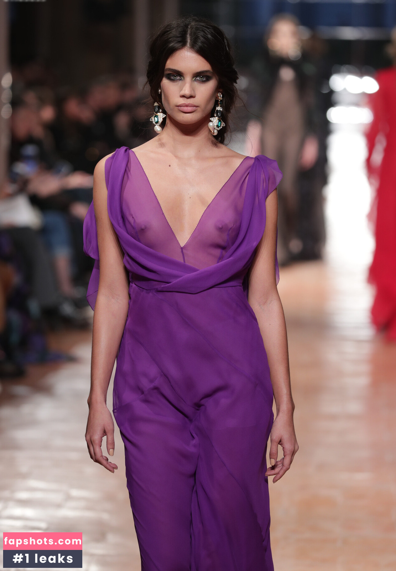 Sara Sampaio gallery photo #47