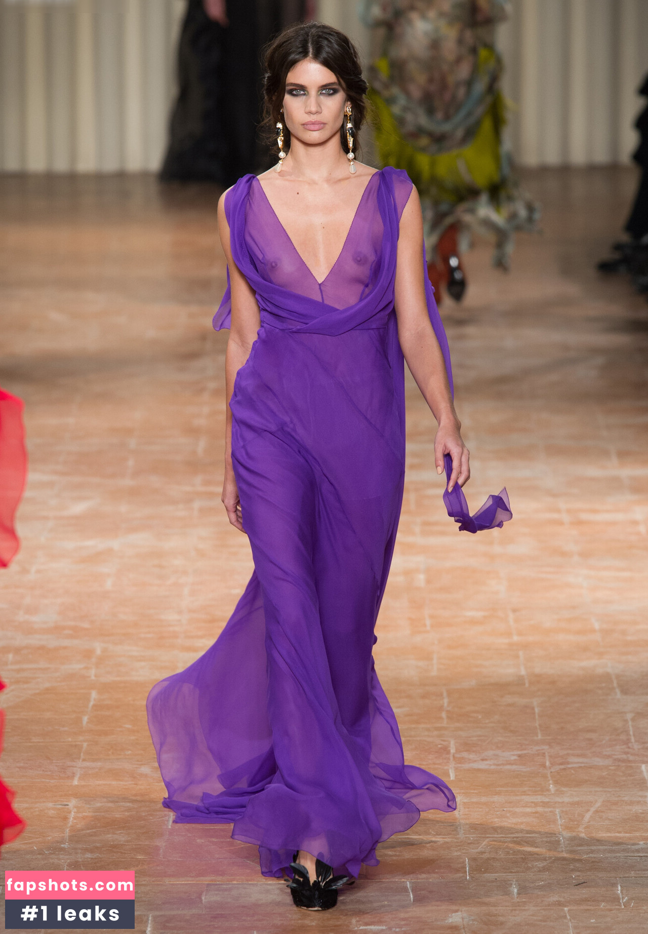 Sara Sampaio gallery photo #48