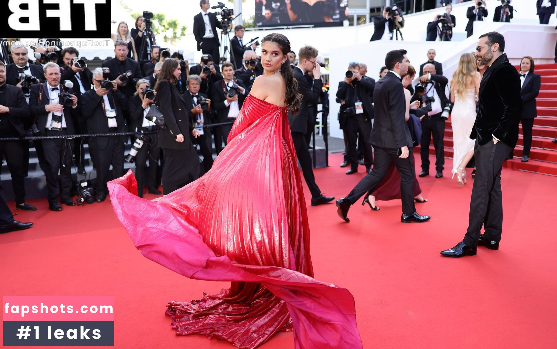 Sara Sampaio gallery photo #557