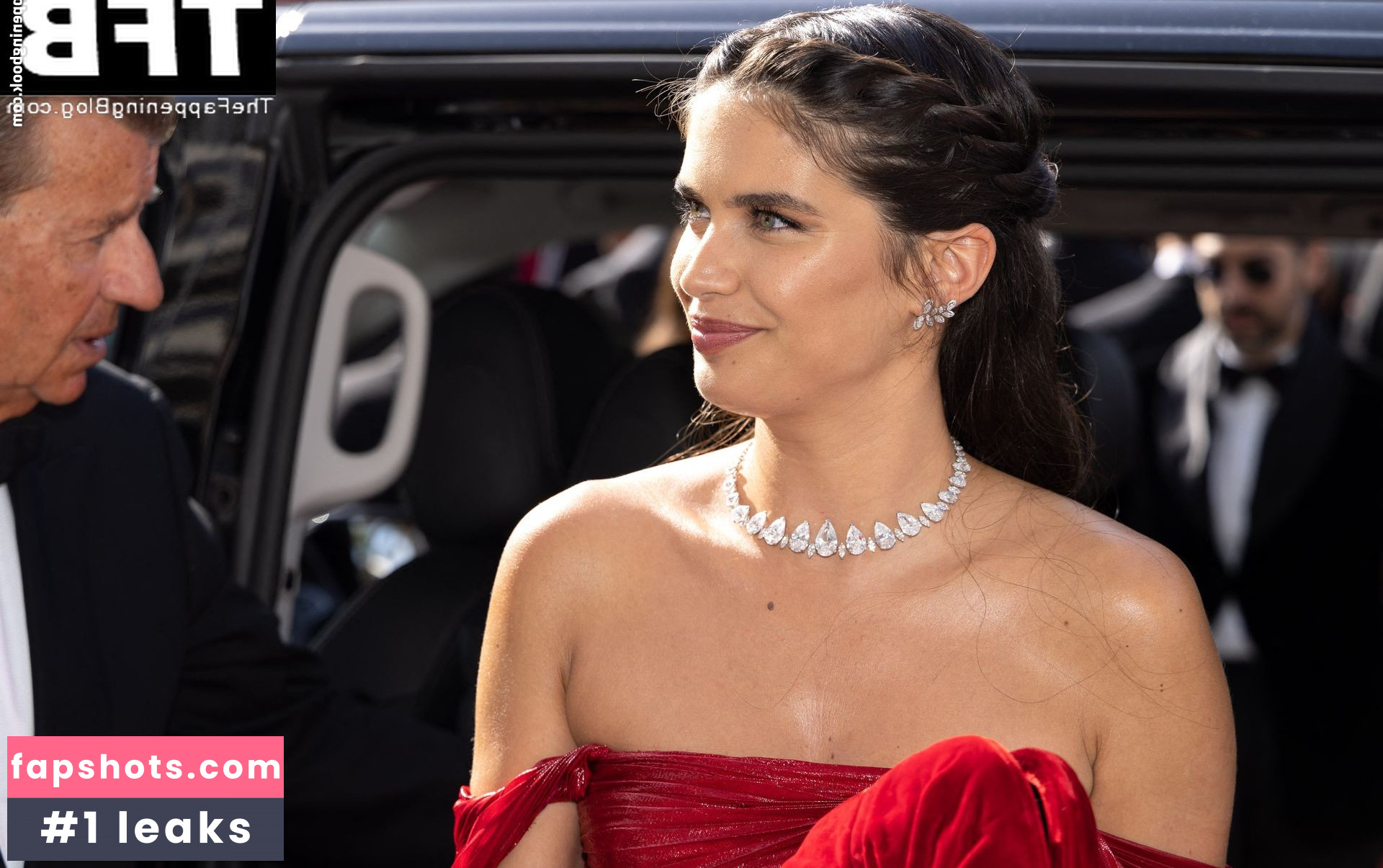 Sara Sampaio gallery photo #597