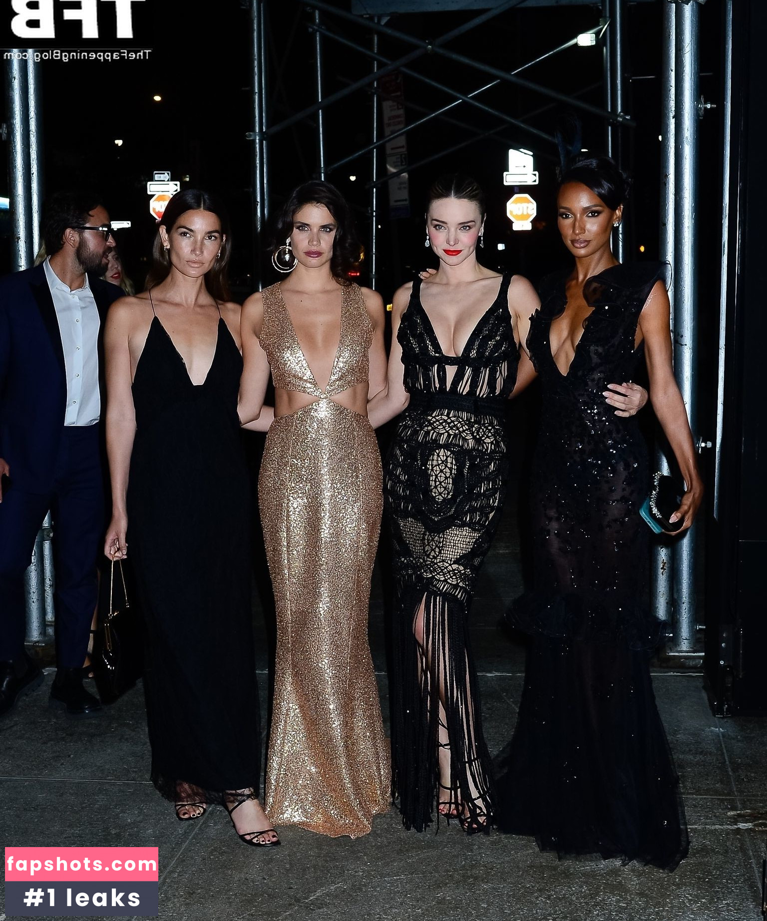 Sara Sampaio gallery photo #641