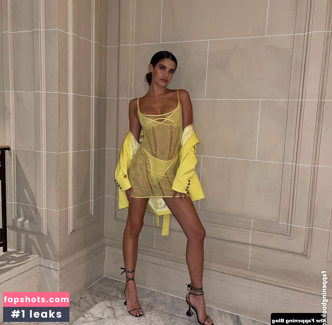 Sara Sampaio gallery photo #900